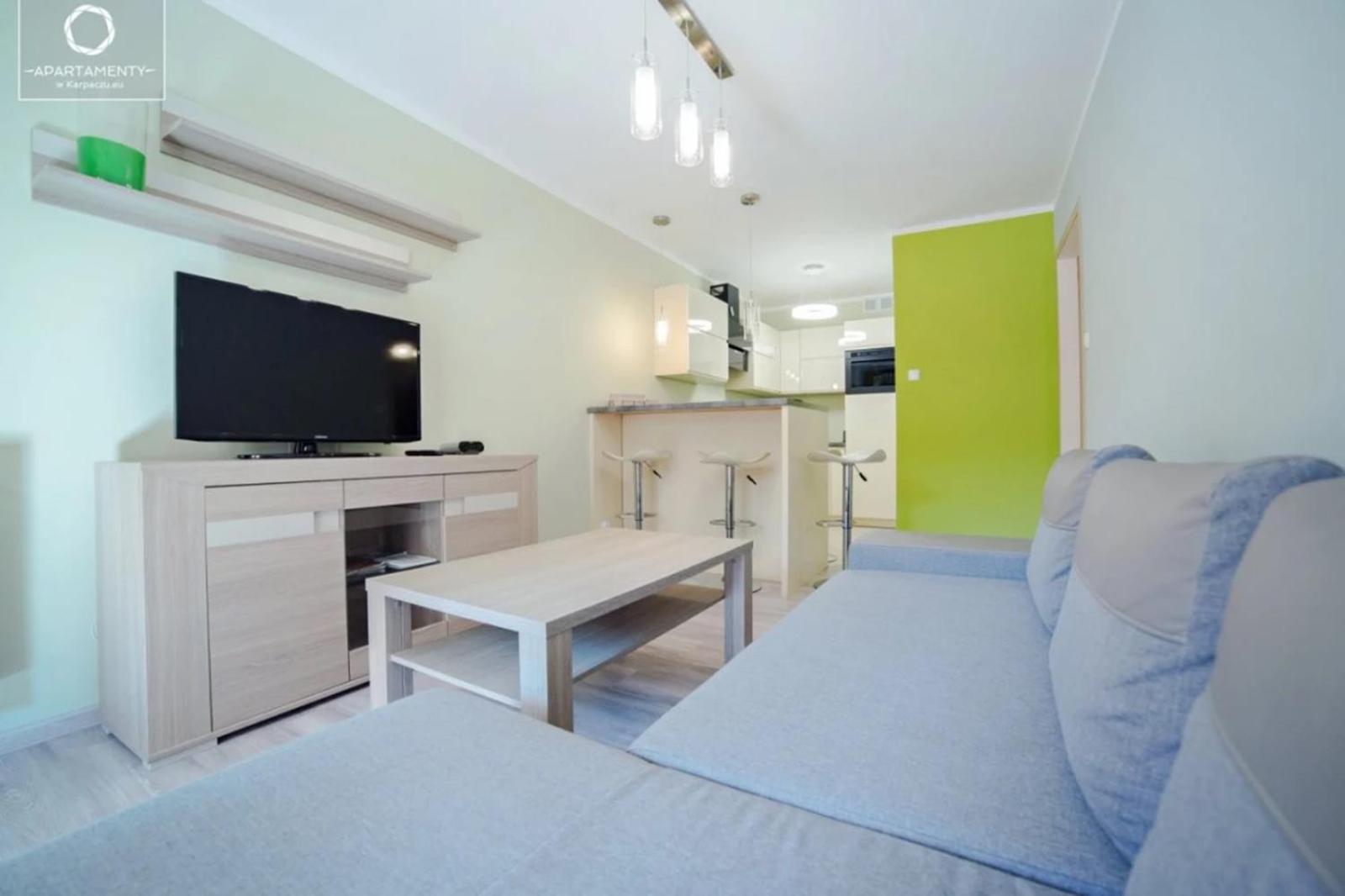 Wonder Home - Apartamenty Lesny Dom Z Balkonami, Niedaleko Centrum, W Cichej Okolicy كارباش المظهر الخارجي الصورة