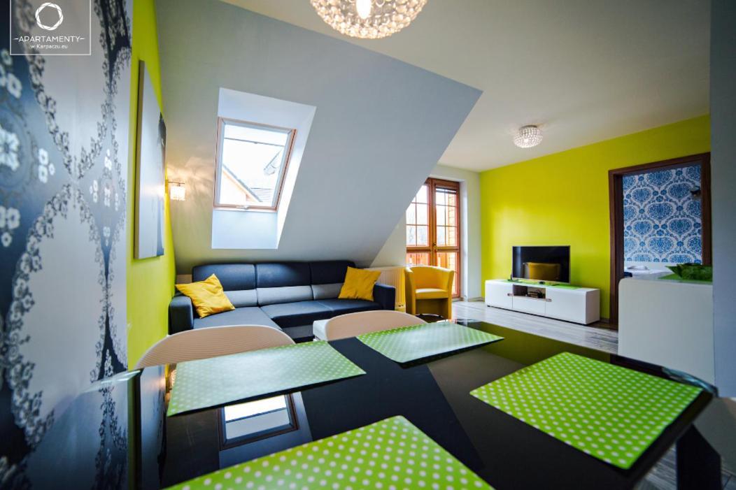 Wonder Home - Apartamenty Lesny Dom Z Balkonami, Niedaleko Centrum, W Cichej Okolicy كارباش المظهر الخارجي الصورة