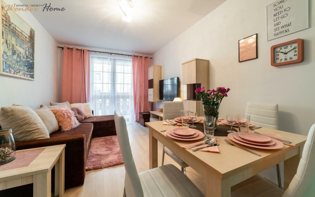 Wonder Home - Apartamenty Lesny Dom Z Balkonami, Niedaleko Centrum, W Cichej Okolicy كارباش المظهر الخارجي الصورة
